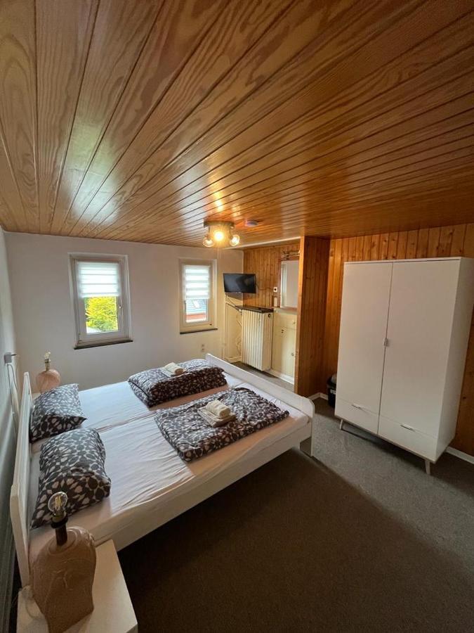 Ferienwohnung Sued Бад-Ейнгаузен Екстер'єр фото